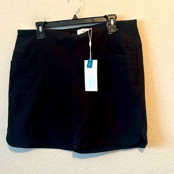 Lady Hagen Pants - NWT Lady Hagen 7” Tummy control shorts